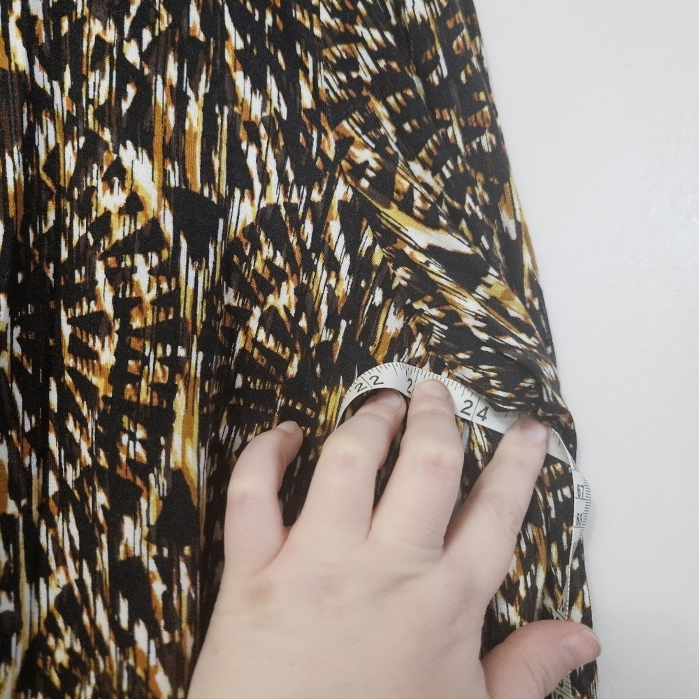 Ruby Rd. Patterned Blouse With Rhinestone Collar! - Picture 4 of 5